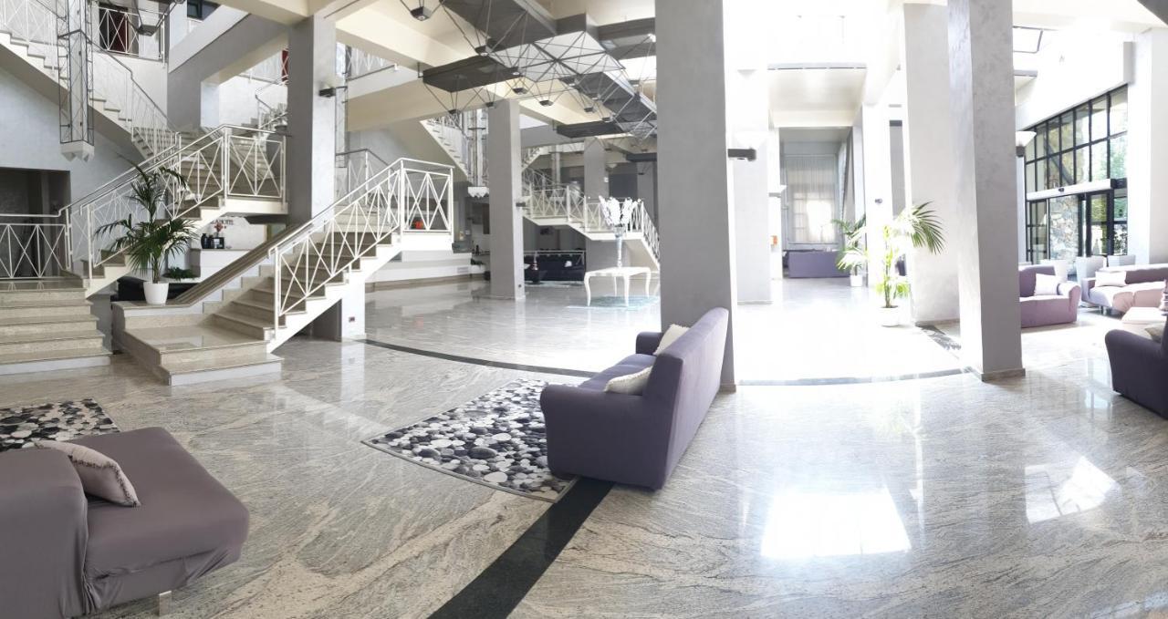 Palahotel Vallenoce Decollatura Экстерьер фото